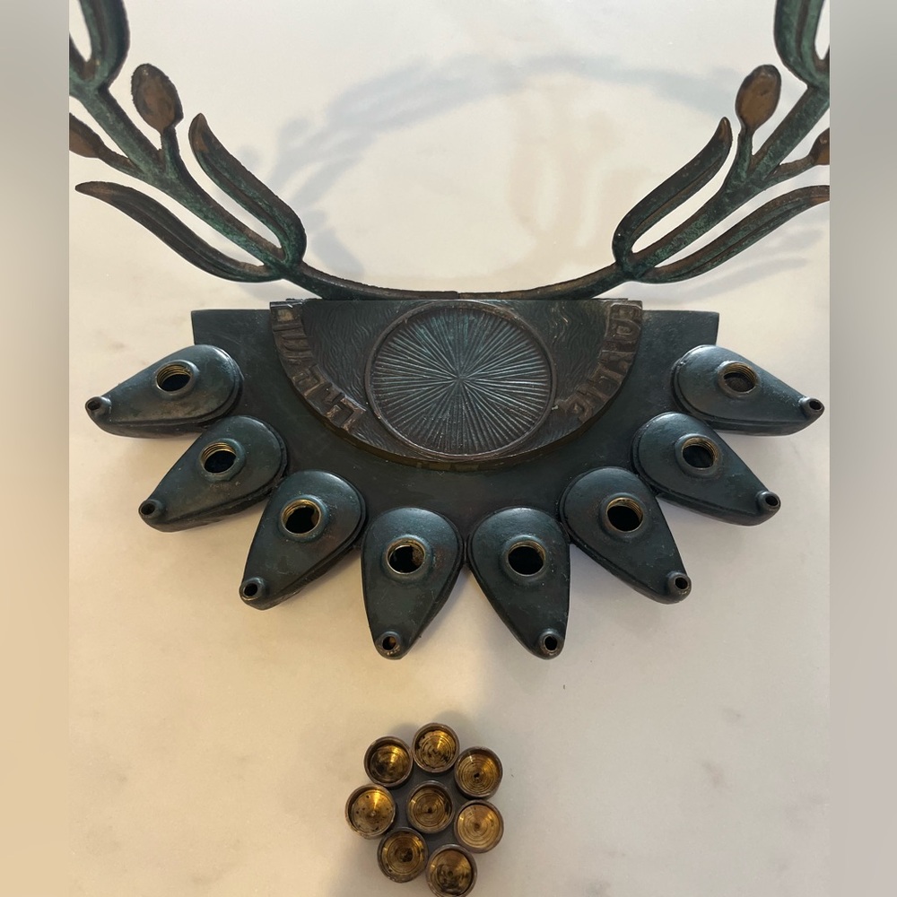 Vintage Brass Olive Leaves APPL. NO841 Oil And Candle Hanukkah Menorah - Picture 7 of 14